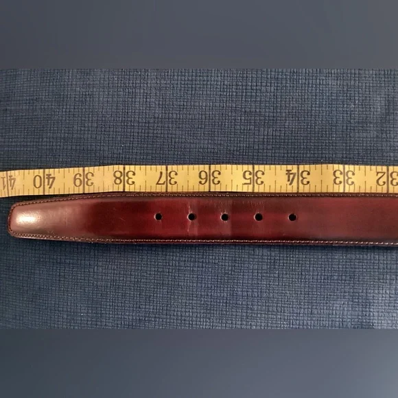 Smooth Reddish Brown Leather Belt with Gold Brass Buckle - Picture 14 of 15